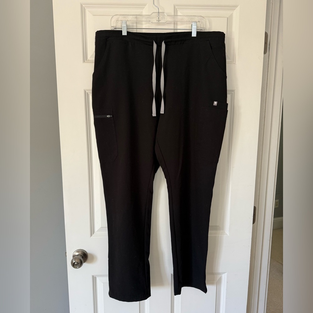 FIGS Yola Skinny Scrub pants